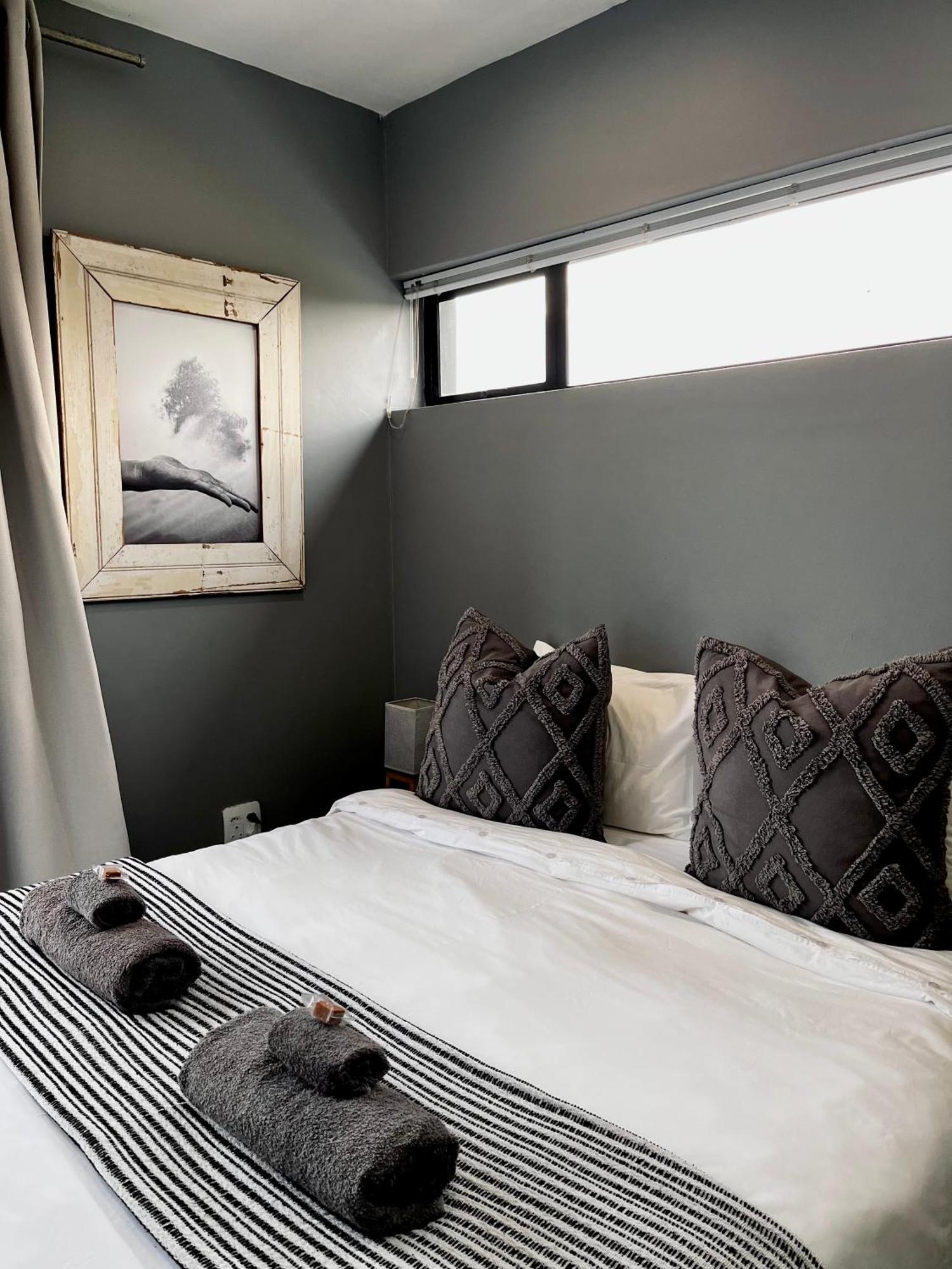 Lower Point Surf Studio Jeffreys Bay Extérieur photo